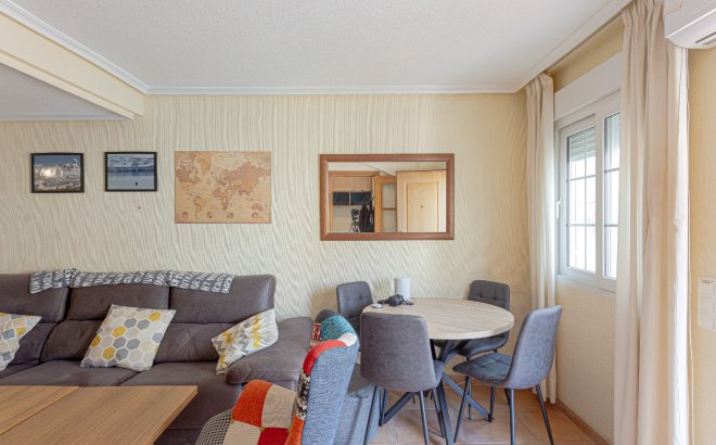 Resale - Villa -
Pilar de la Horadada - Costa Blanca