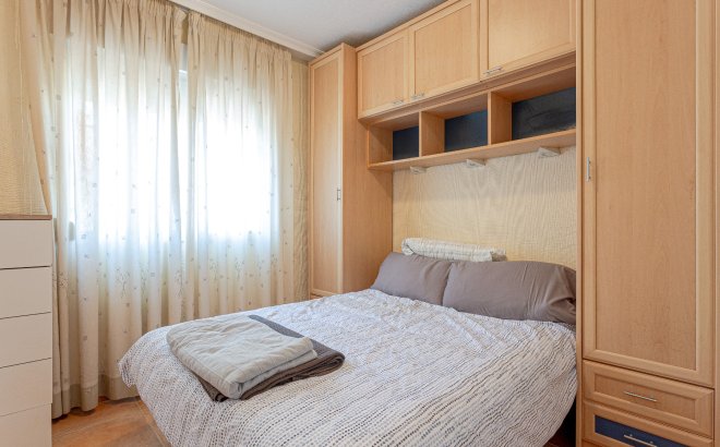 Resale - Villa -
Pilar de la Horadada - Costa Blanca