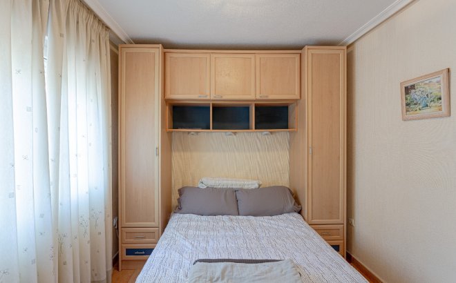 Resale - Villa -
Pilar de la Horadada - Costa Blanca