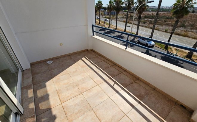 Resale - Apartment -
Torrevieja - La Veleta