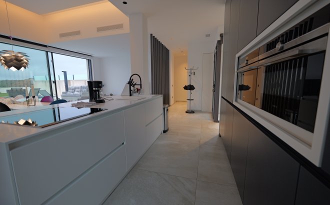 Resale - Villa -
Rojales - Inland