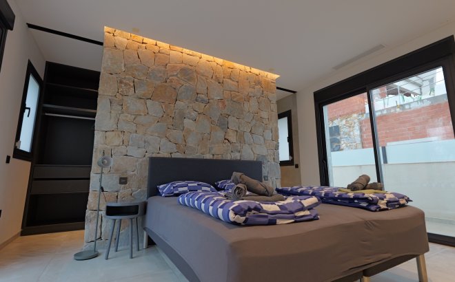 Resale - Villa -
Rojales - Inland