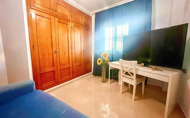 Resale - Bungalow -
Orihuela Costa - Lomas De Cabo Roig-los Dolses