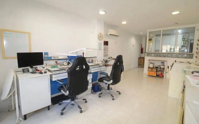 Revente - Appartement -
Torrevieja - Estacion De Autobuses