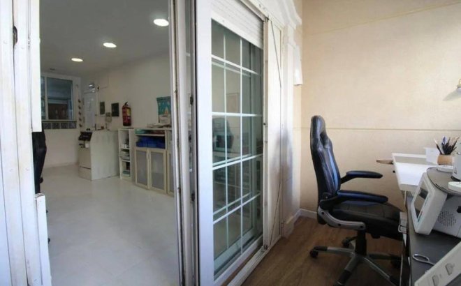 Revente - Appartement -
Torrevieja - Estacion De Autobuses