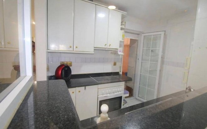 Revente - Appartement -
Torrevieja - Estacion De Autobuses