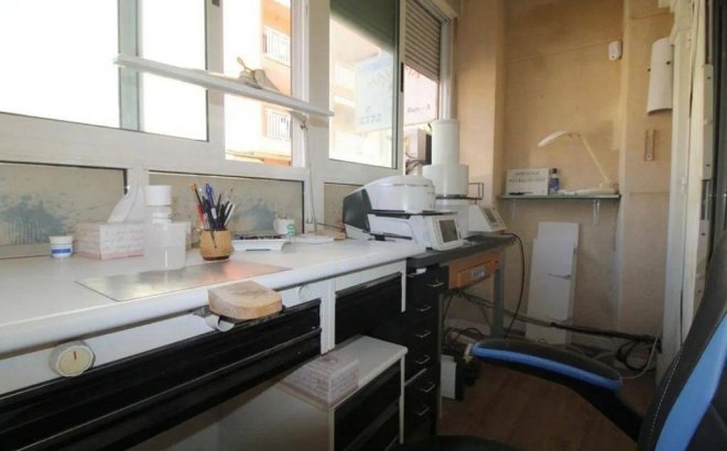 Revente - Appartement -
Torrevieja - Estacion De Autobuses