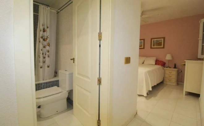 Revente - Appartement -
Torrevieja - Estacion De Autobuses