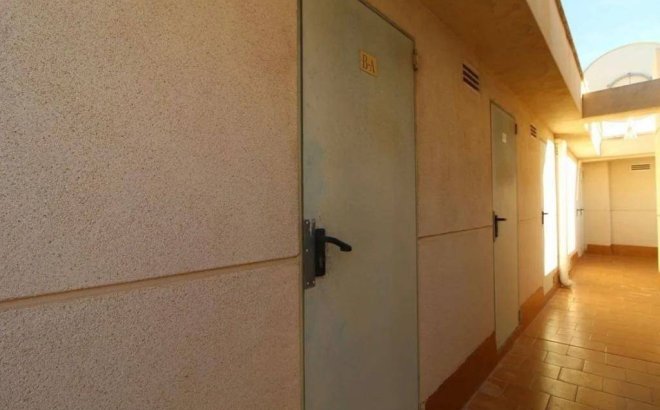 Revente - Appartement -
Torrevieja - Estacion De Autobuses