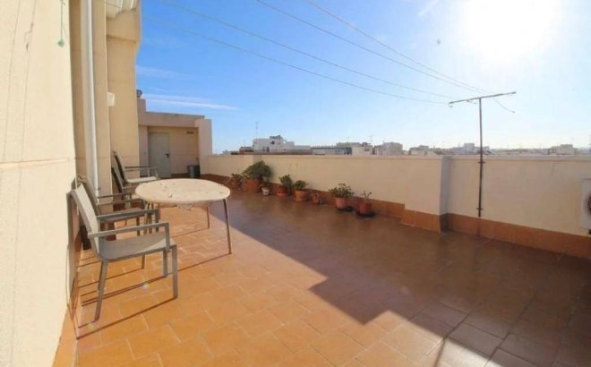 Revente - Appartement -
Torrevieja - Estacion De Autobuses