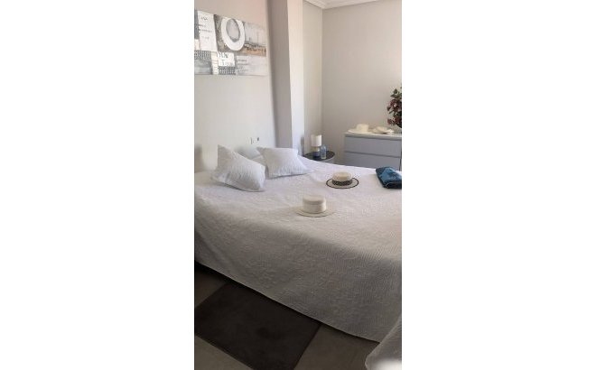 Resale - Penthouse -
Torrevieja - Centro