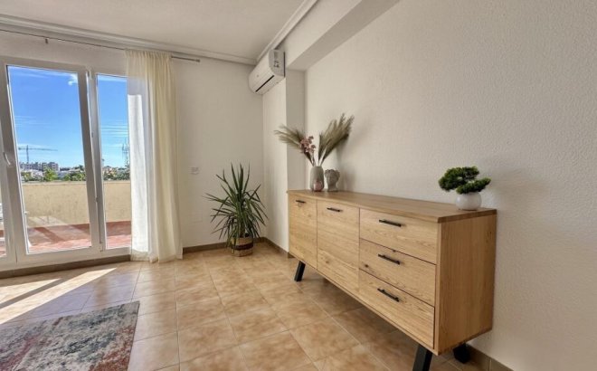 Resale - Penthouse -
Torrevieja - Punta Prima