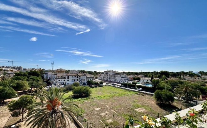 Resale - Penthouse -
Torrevieja - Punta Prima