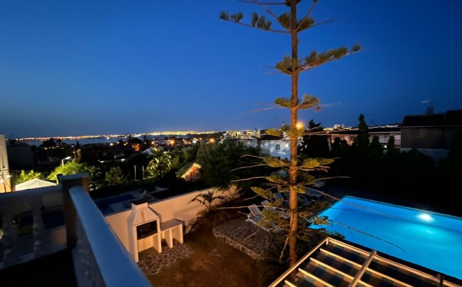 Revente - Villa -
Los Balcones - Costa Blanca
