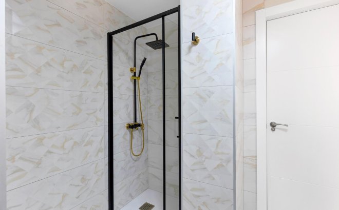 Herverkoop - Appartement -
Torrevieja - La Mata