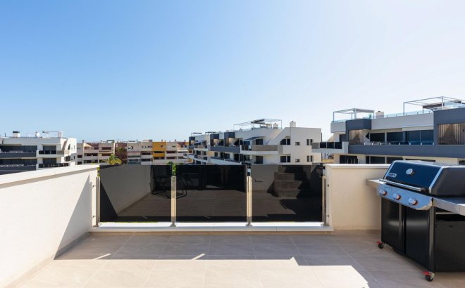 Resale - Penthouse -
Orihuela Costa - Playa Flamenca