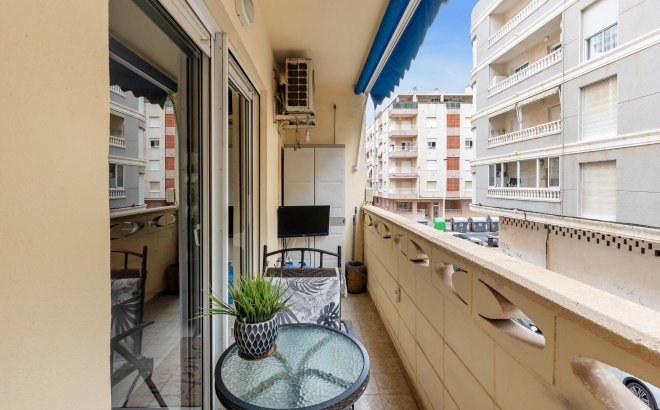 Resale - Apartment -
Torrevieja - Playa del Cura