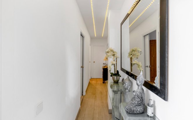 Resale - Apartment -
Torrevieja - Playa del Cura