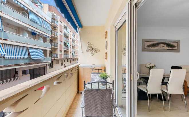 Resale - Apartment -
Torrevieja - Playa del Cura
