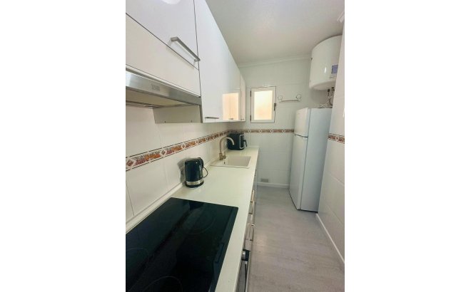 Resale - Apartment -
Torrevieja - Centro