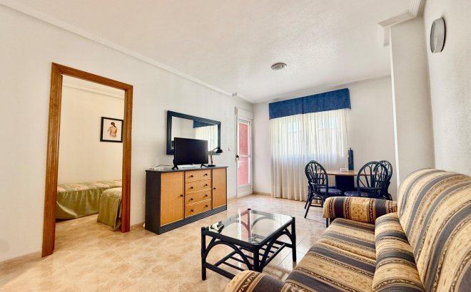 Resale - Apartment -
Torrevieja - Centro