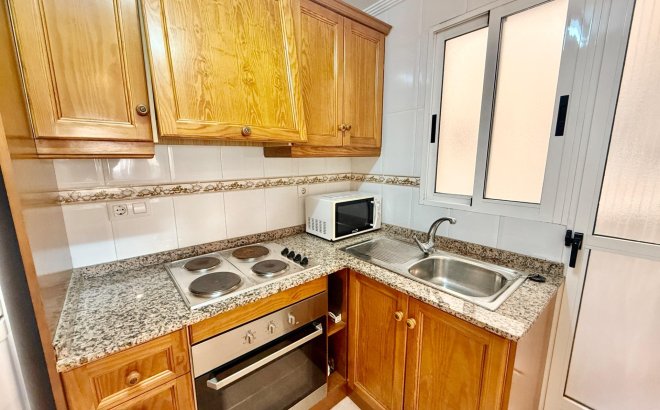 Resale - Apartment -
Torrevieja - Centro