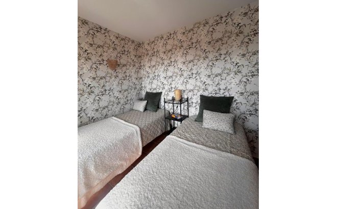 Resale - Apartment -
Torrevieja - Punta Prima