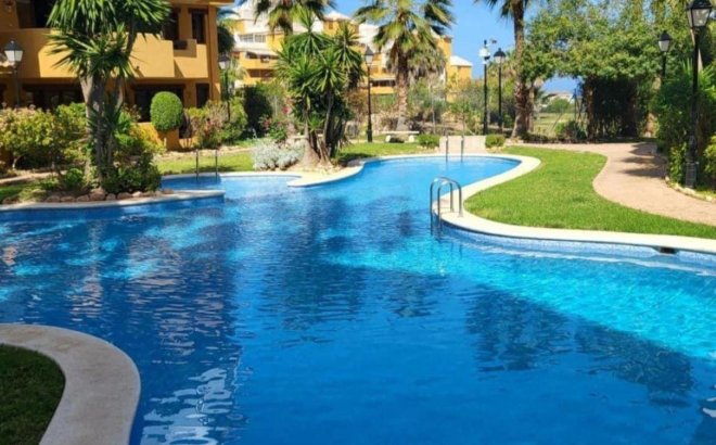 Resale - Apartment -
Torrevieja - Punta Prima