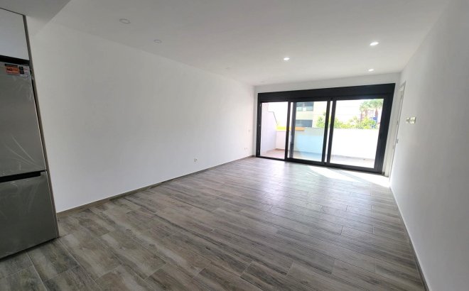 Revente - Appartement -
Torrevieja - Playa del Cura