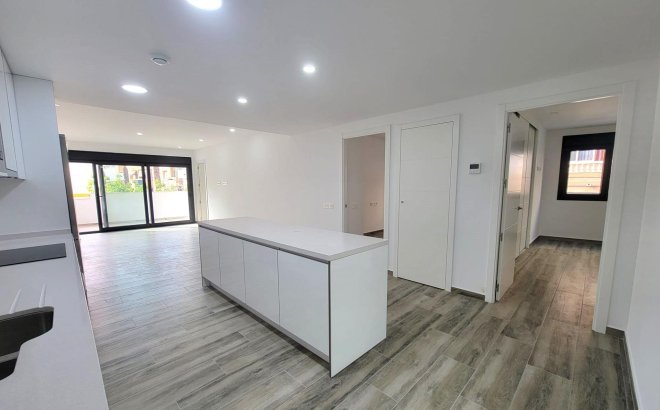 Revente - Appartement -
Torrevieja - Playa del Cura