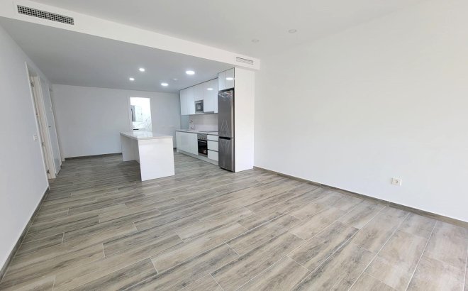 Revente - Appartement -
Torrevieja - Playa del Cura