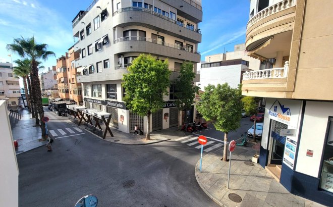 Revente - Appartement -
Torrevieja - Playa del Cura