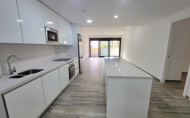 Revente - Appartement -
Torrevieja - Playa del Cura