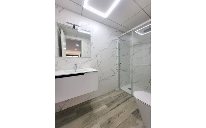 Revente - Appartement -
Torrevieja - Playa del Cura