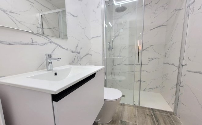 Revente - Appartement -
Torrevieja - Playa del Cura