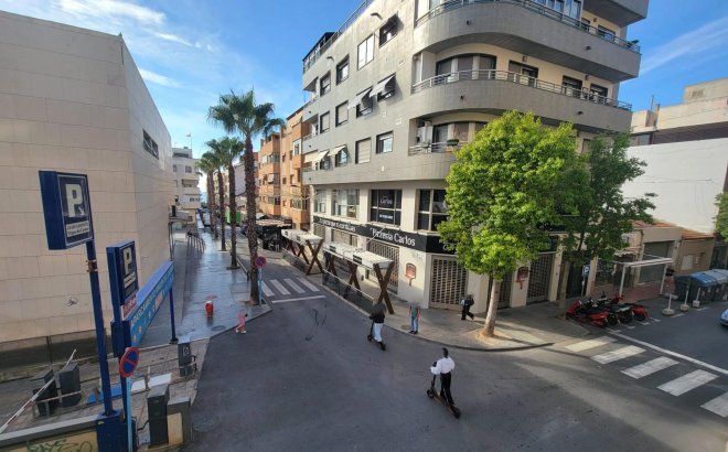 Revente - Appartement -
Torrevieja - Playa del Cura