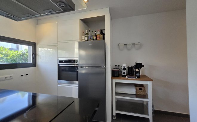 Resale - Villa -
Orihuela Costa - Villamartín