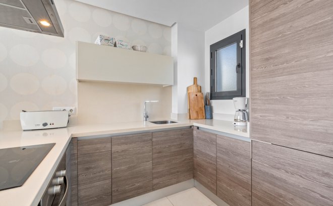 Resale - Bungalow -
Torrevieja - Costa Blanca