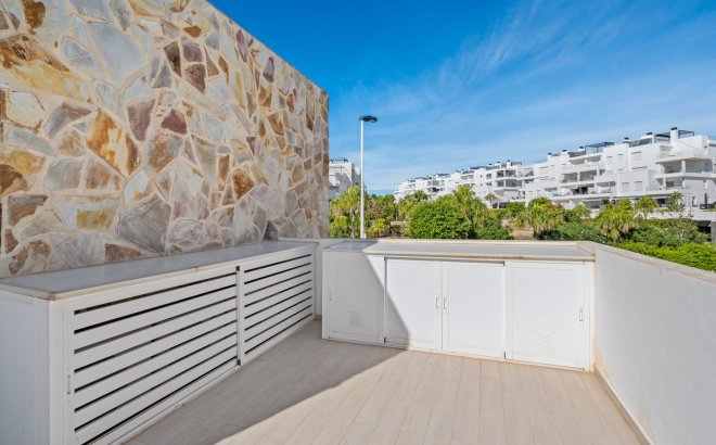 Resale - Bungalow -
Torrevieja - Costa Blanca