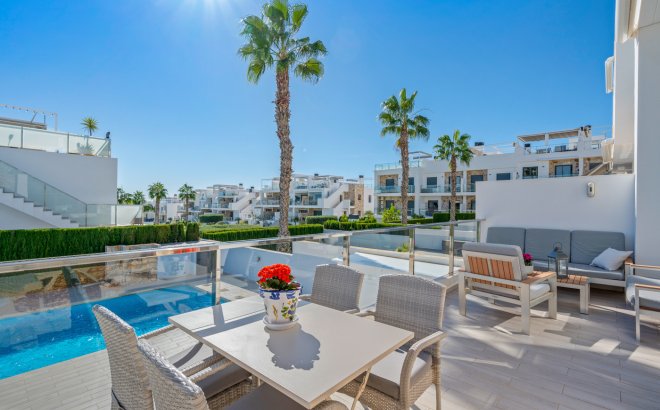 Resale - Bungalow -
Torrevieja - Costa Blanca