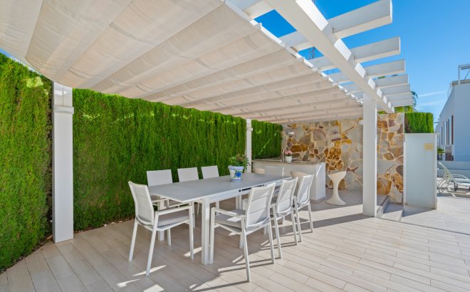 Resale - Bungalow -
Torrevieja - Costa Blanca