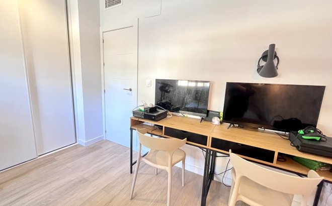 Herverkoop - Appartement -
La Mata - Costa Blanca