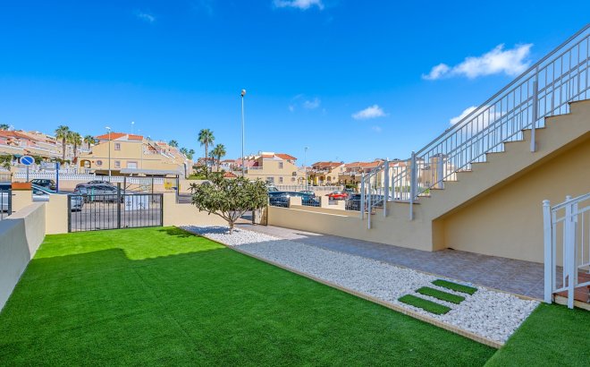 Resale - Apartment -
San Miguel de Salinas - Inland