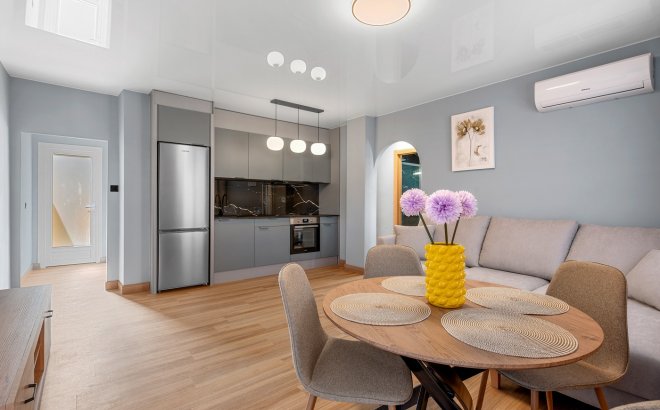 Resale - Apartment -
San Miguel de Salinas - Inland