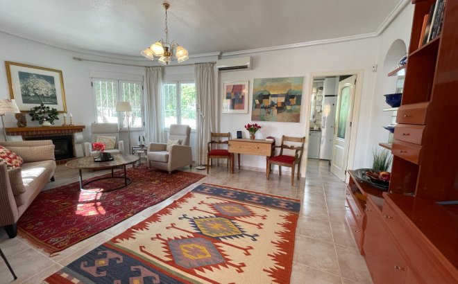 Herverkoop - Villa -
Ciudad Quesada - Costa Blanca