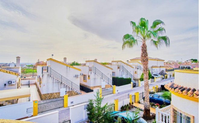 Herverkoop - Villa -
Los Montesinos - Costa Blanca