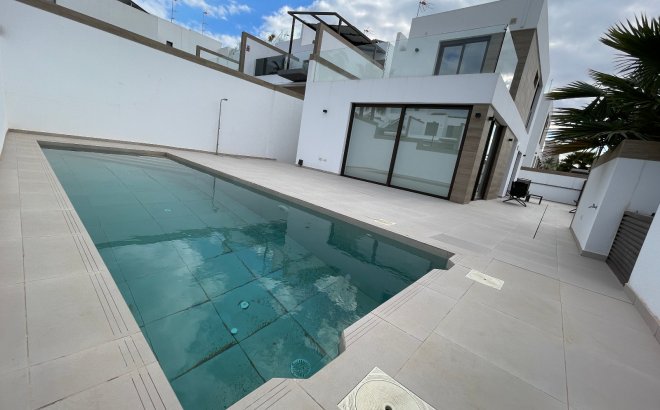 Resale - Villa -
Benijofar - Costa Blanca