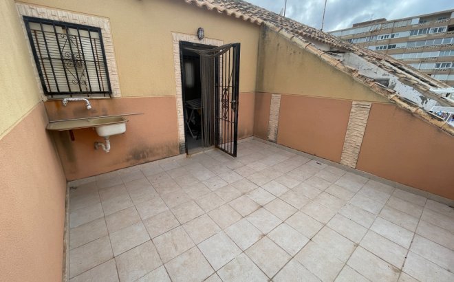 Resale - Bungalow -
La Mata - Costa Blanca