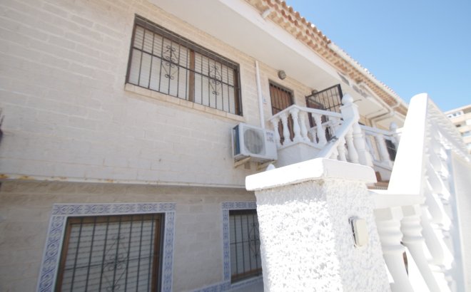 Resale - Bungalow -
La Mata - Costa Blanca