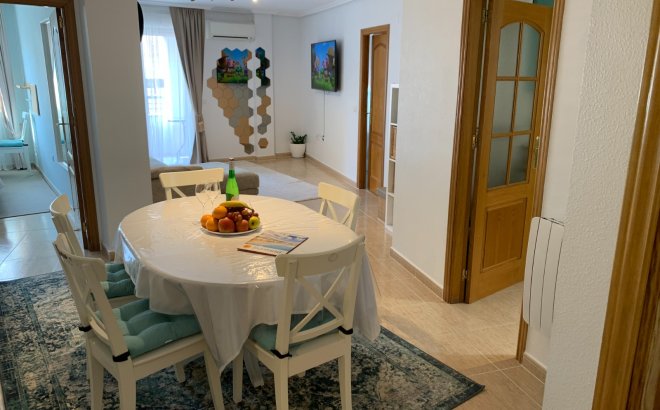 Herverkoop - Appartement -
Torrevieja - Costa Blanca